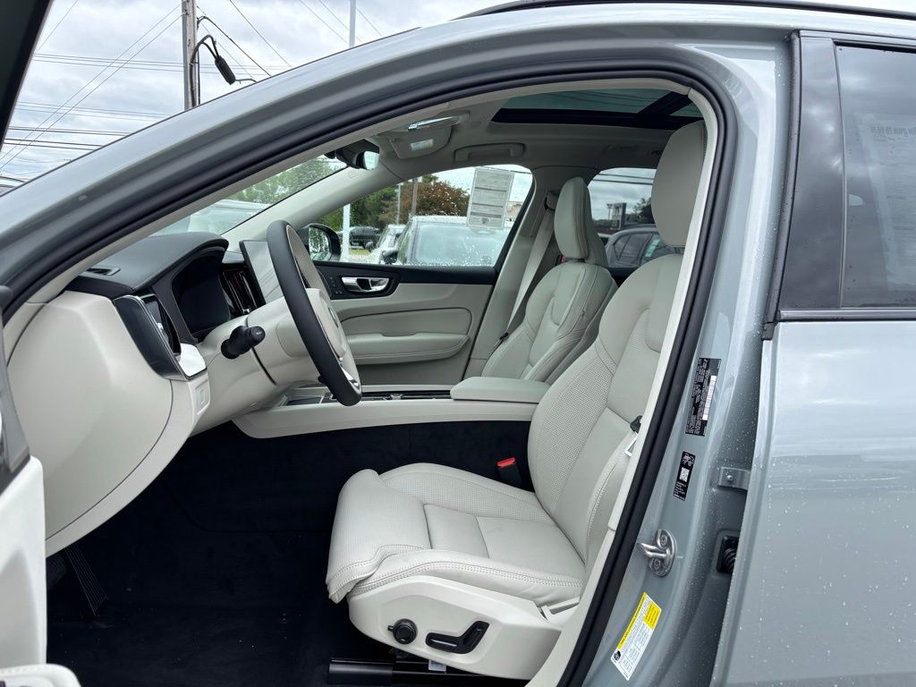 2026 Volvo XC60 Ultra - Photo 15