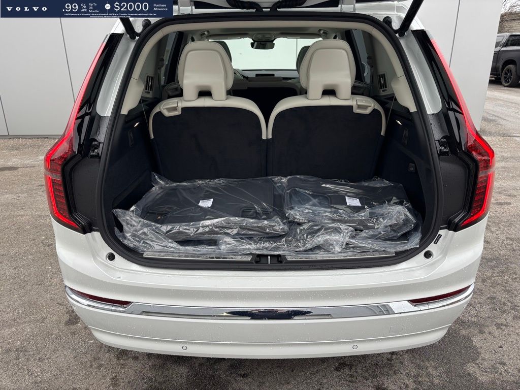 2026 Volvo XC90 Ultra - Photo 17