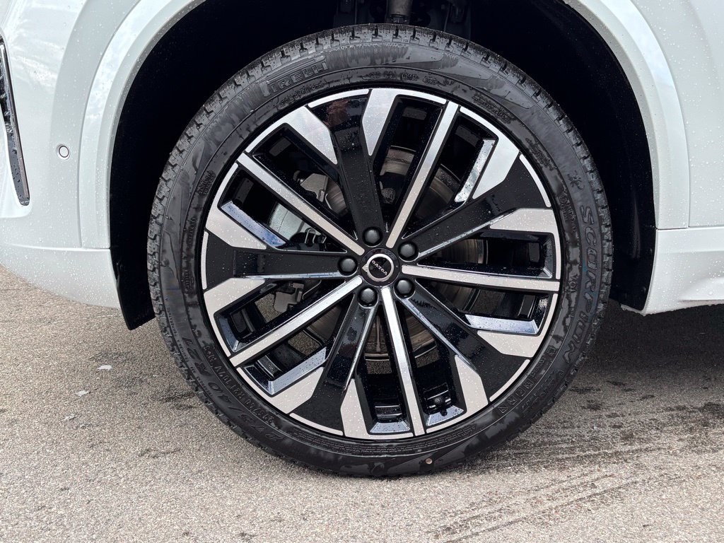2026 Volvo XC90 Ultra - Photo 9