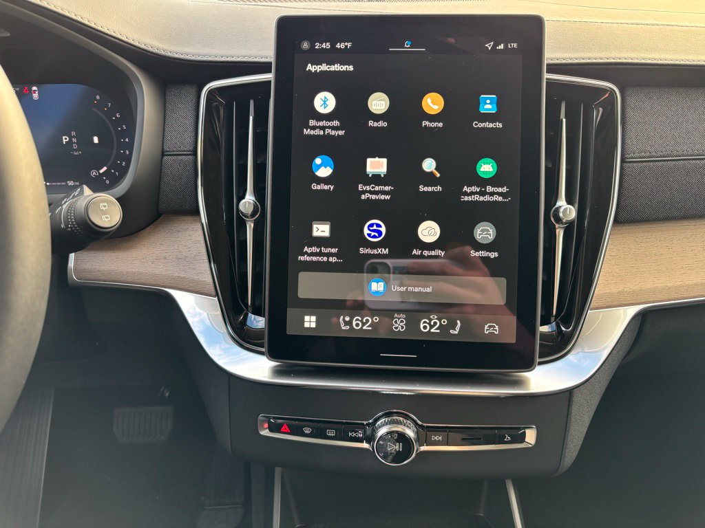 2026 Volvo XC90 Plus - Photo 12