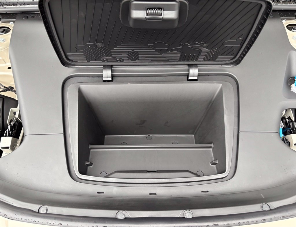 2026 Volvo EX30 Plus - Photo 18