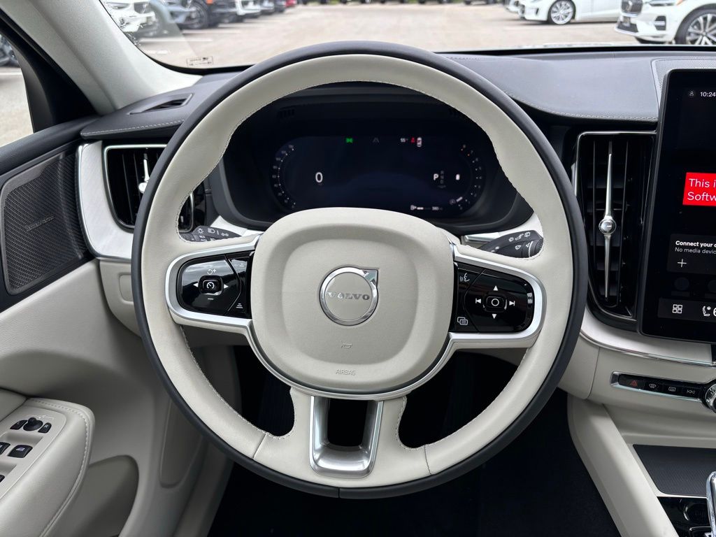 2026 Volvo XC60 Ultra - Photo 11
