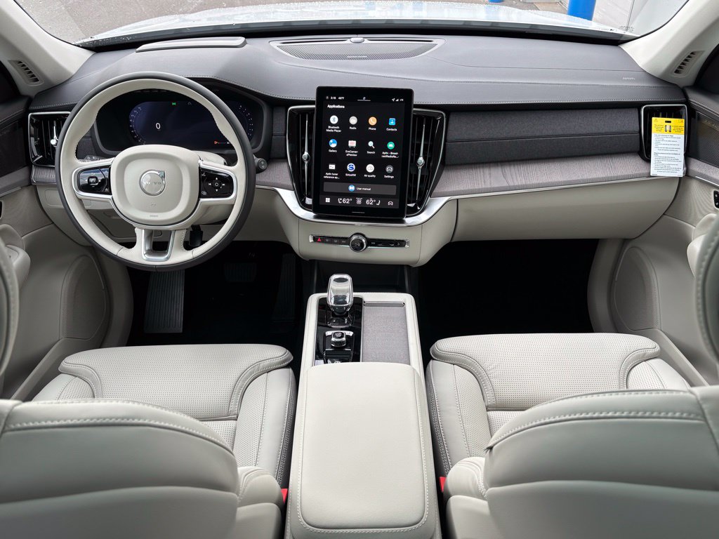 2026 Volvo XC90 Ultra - Photo 10