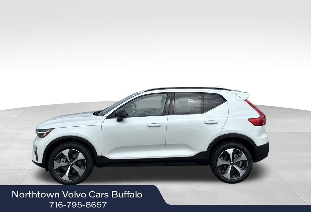 New 2026 Volvo XC40 B5 Plus SUV
