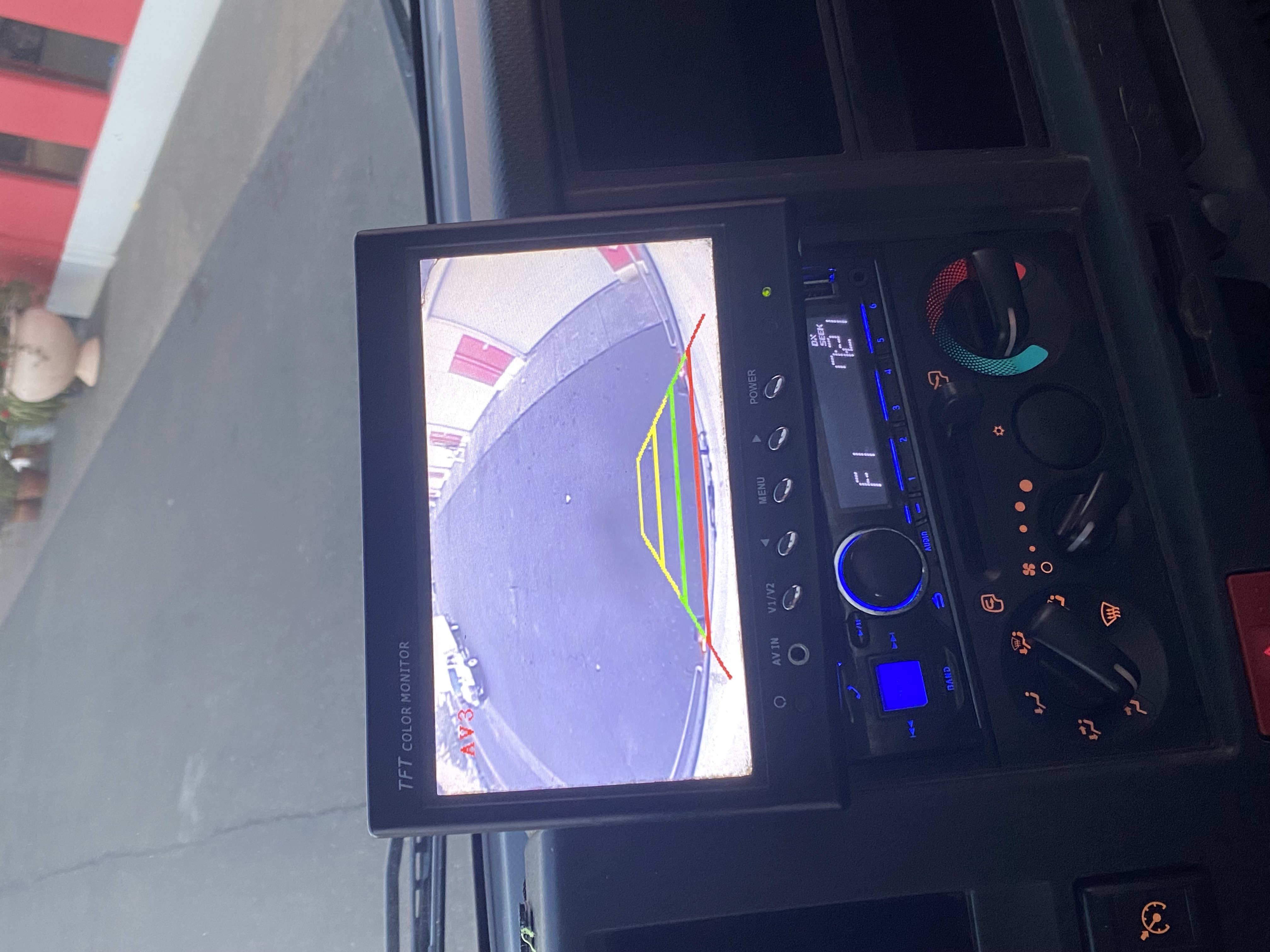 2018 Isuzu NRR - Photo 12