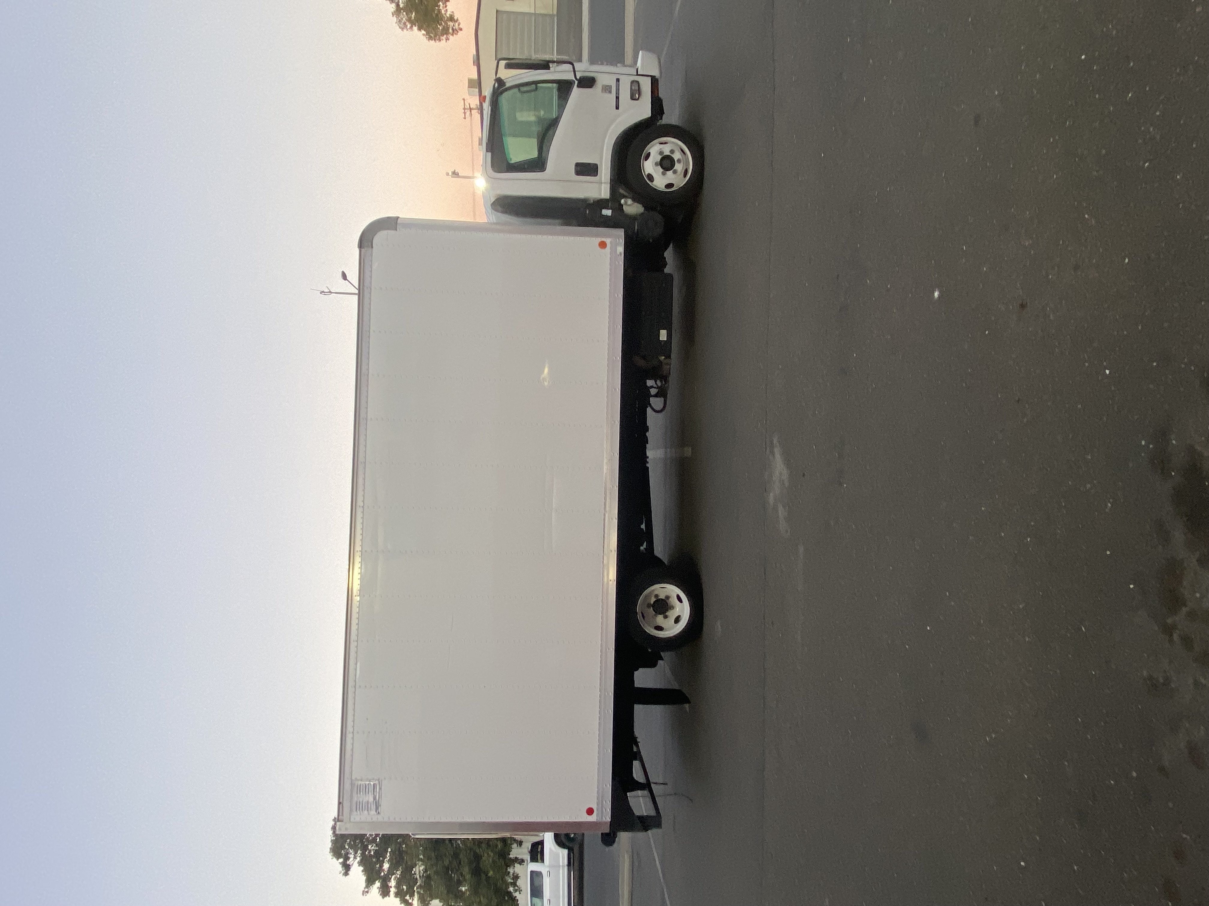 2018 Isuzu NRR - Photo 7
