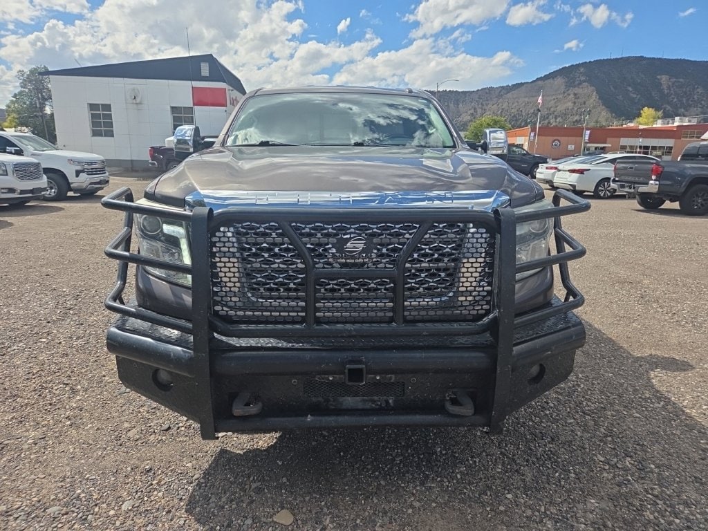2017 Nissan Titan XD SL