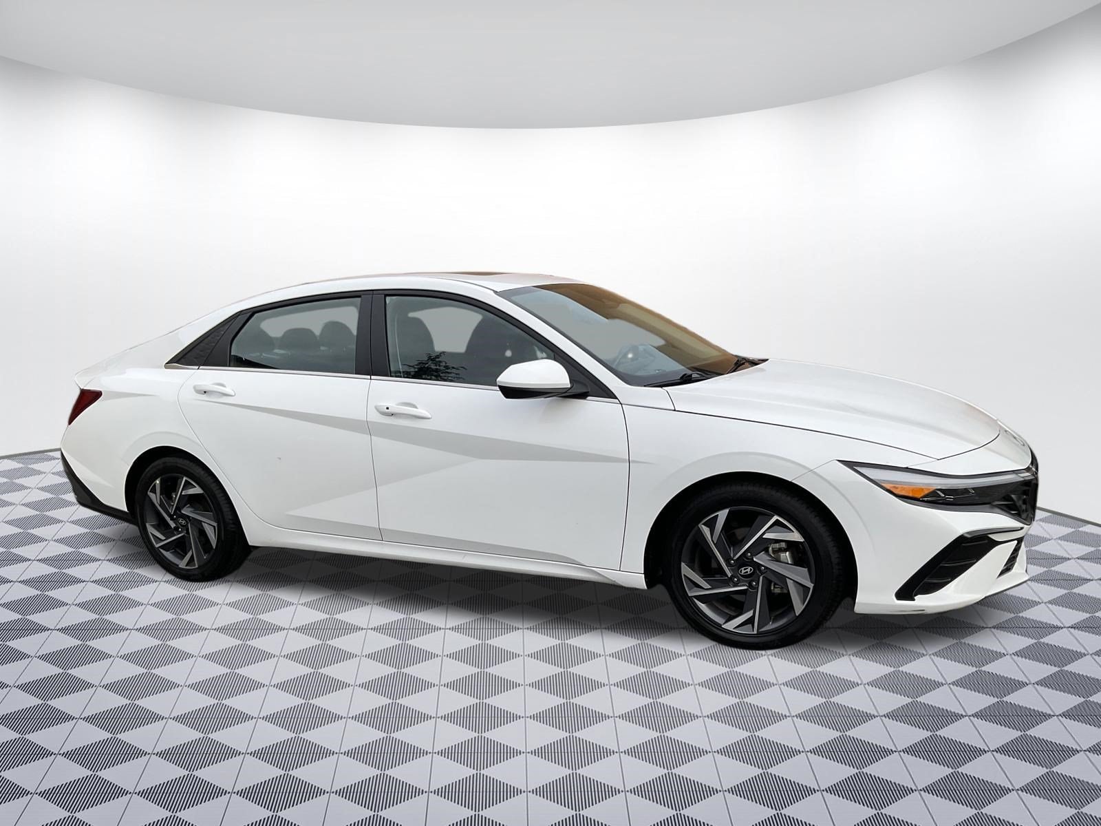 2025 Hyundai Elantra SEL
