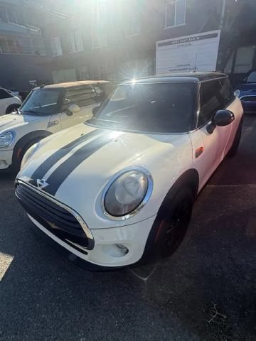 Used 2017 MINI Hardtop 2 Door Cooper Cooper FWD