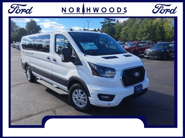  Ford Transit-350