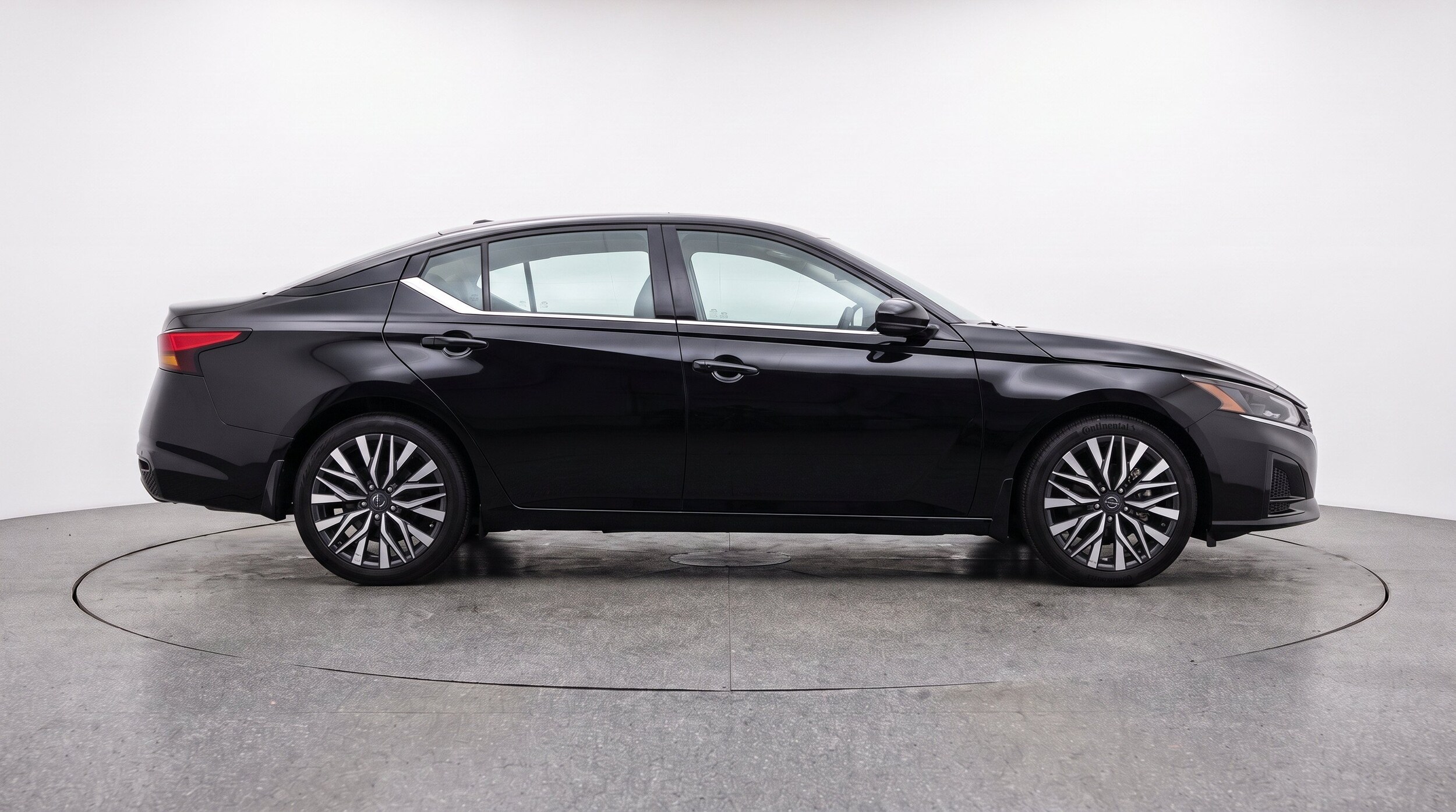 Thumbnail: 2025 Nissan Altima - 10