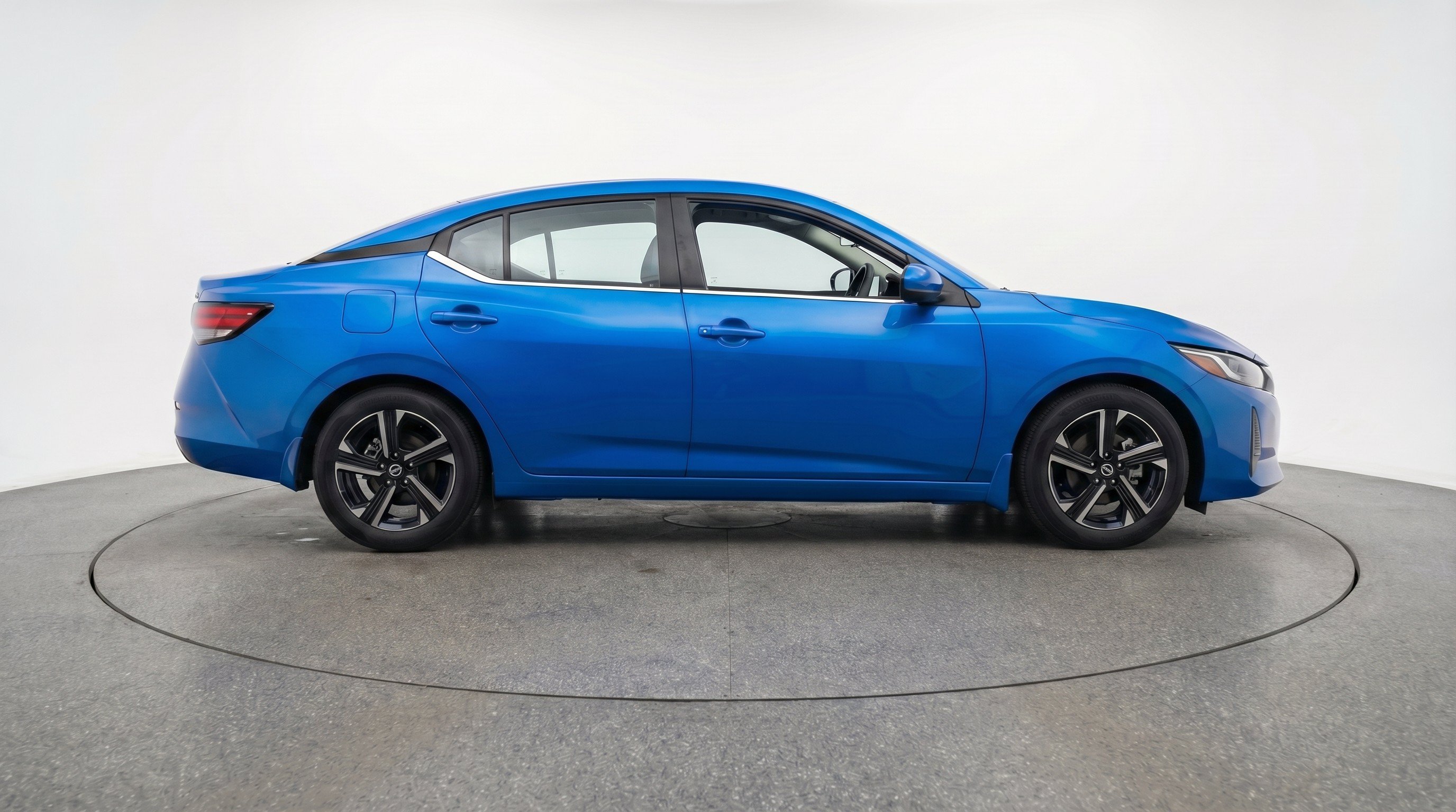 Thumbnail: 2025 Nissan Sentra - 10