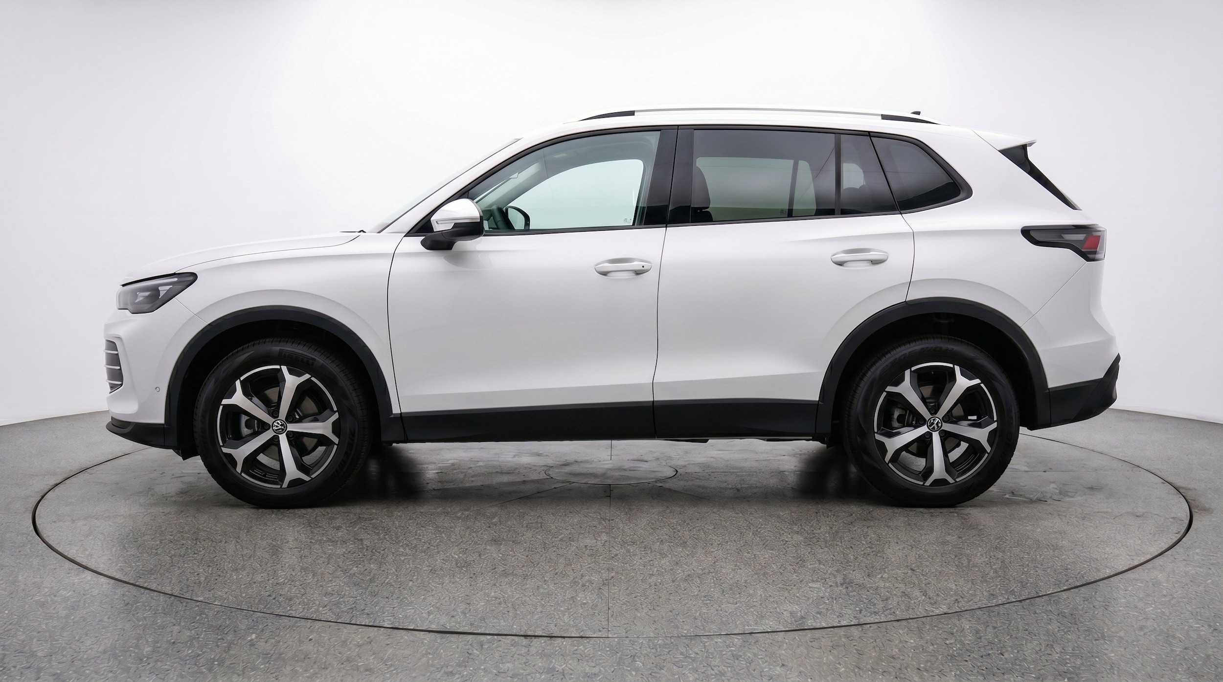 Thumbnail: 2026 Volkswagen Tiguan - 5