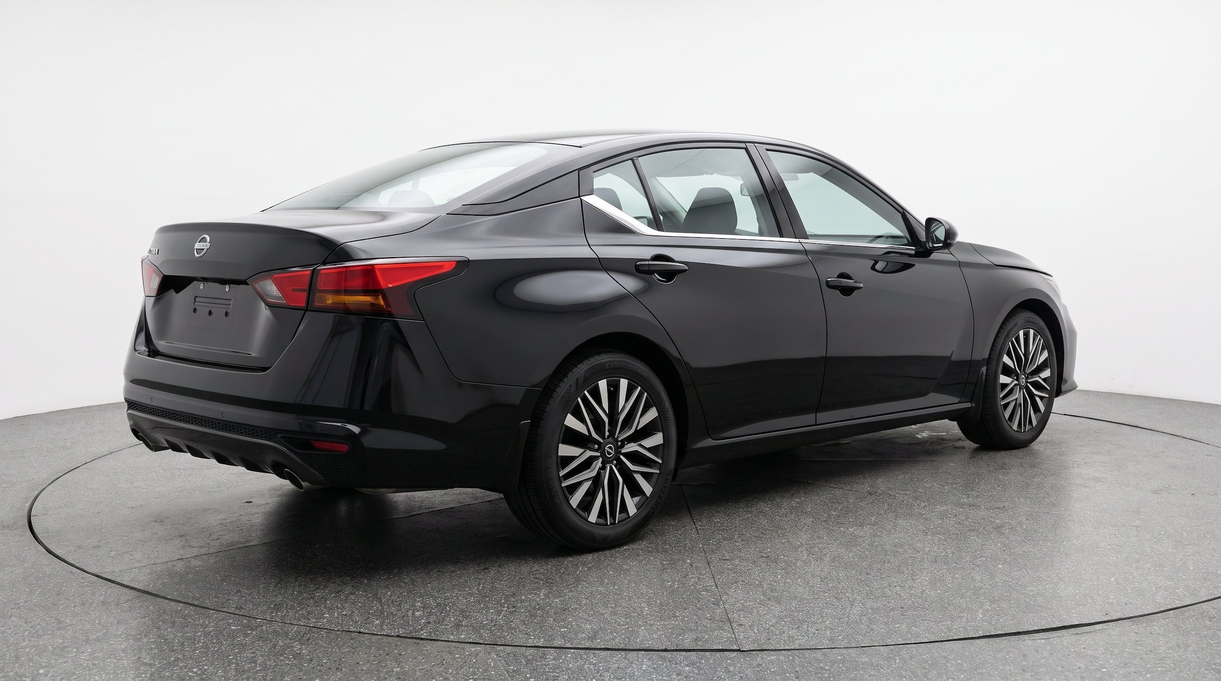Thumbnail: 2025 Nissan Altima - 9