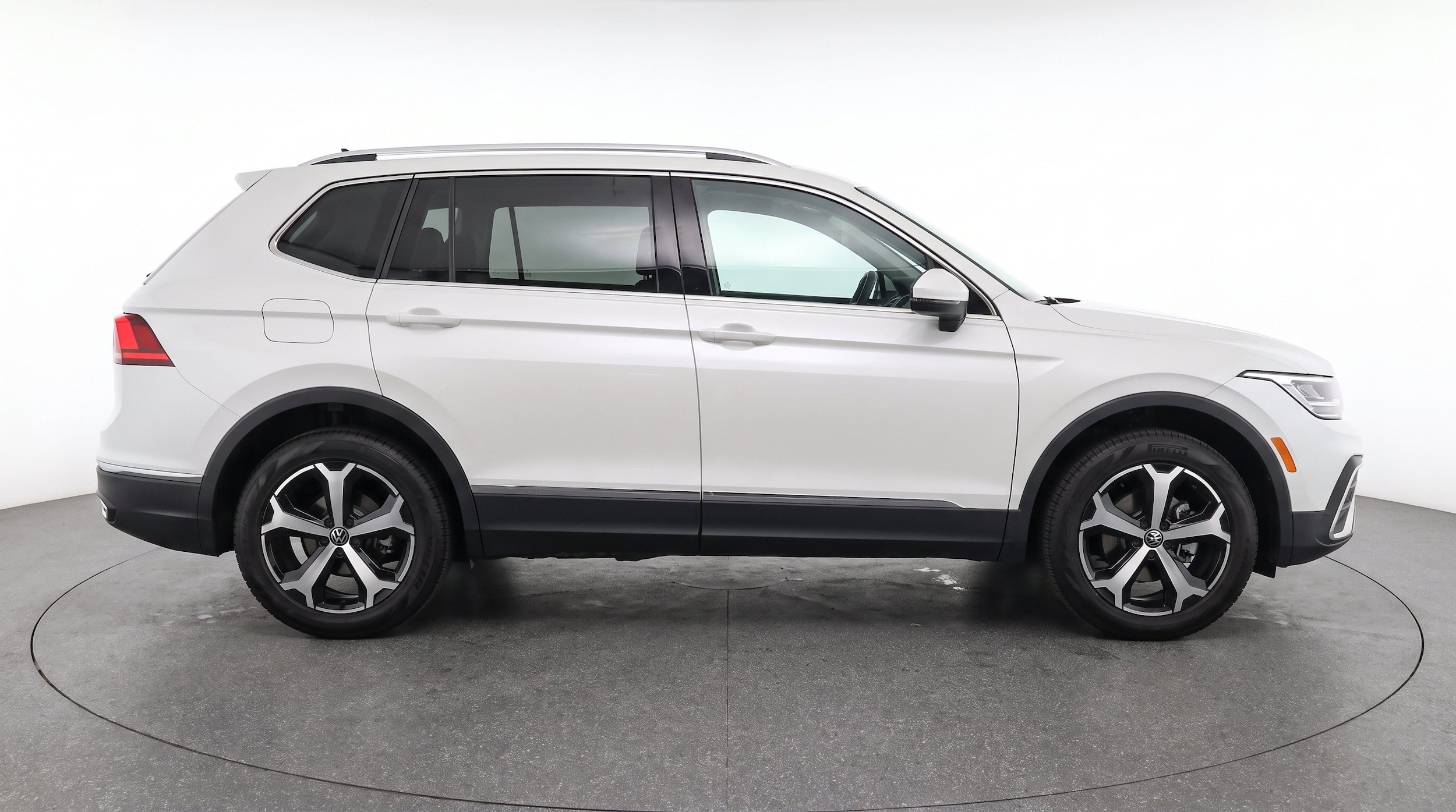 Thumbnail: 2026 Volkswagen Tiguan - 10