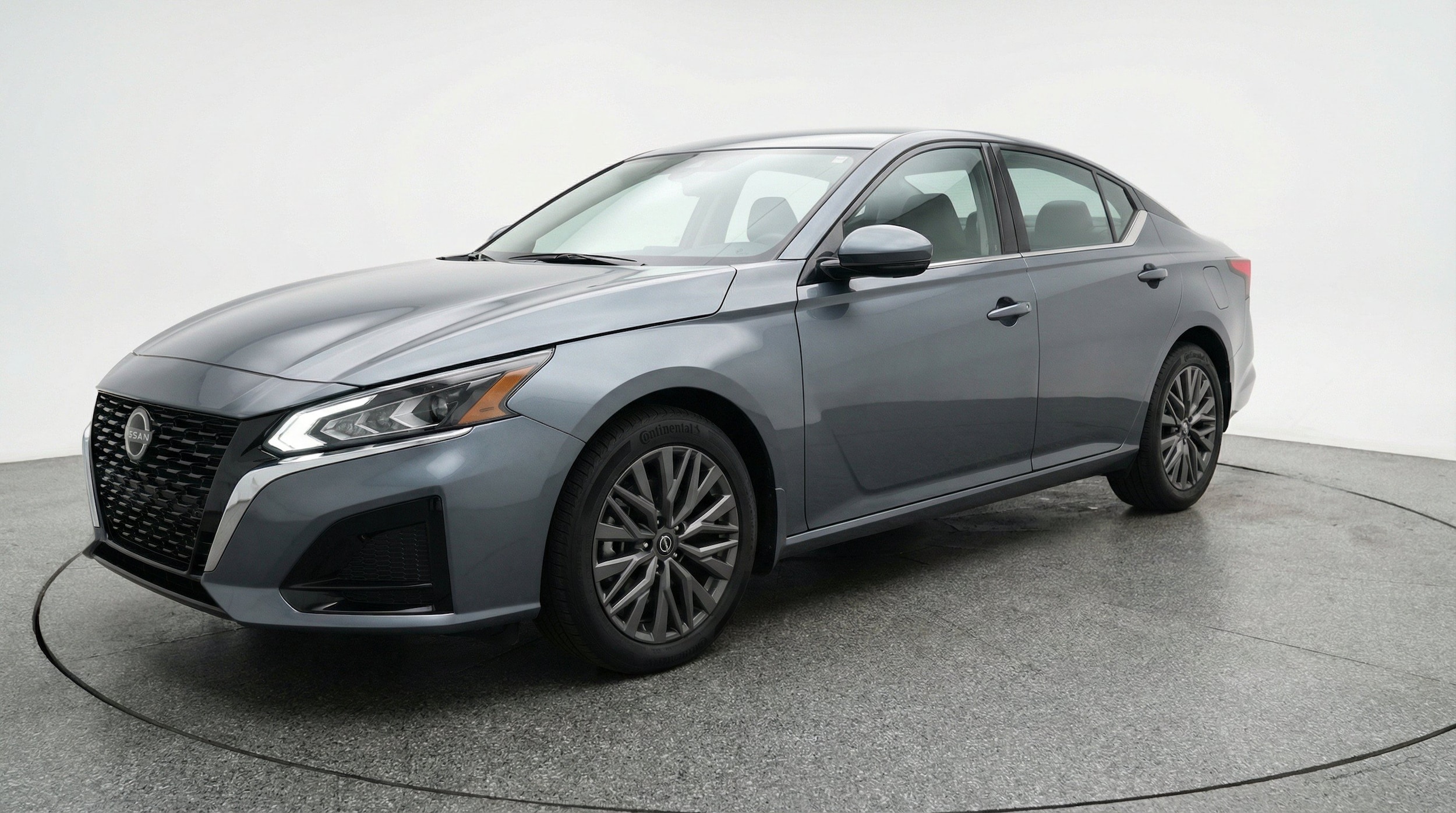 Thumbnail: 2025 Nissan Altima - 3