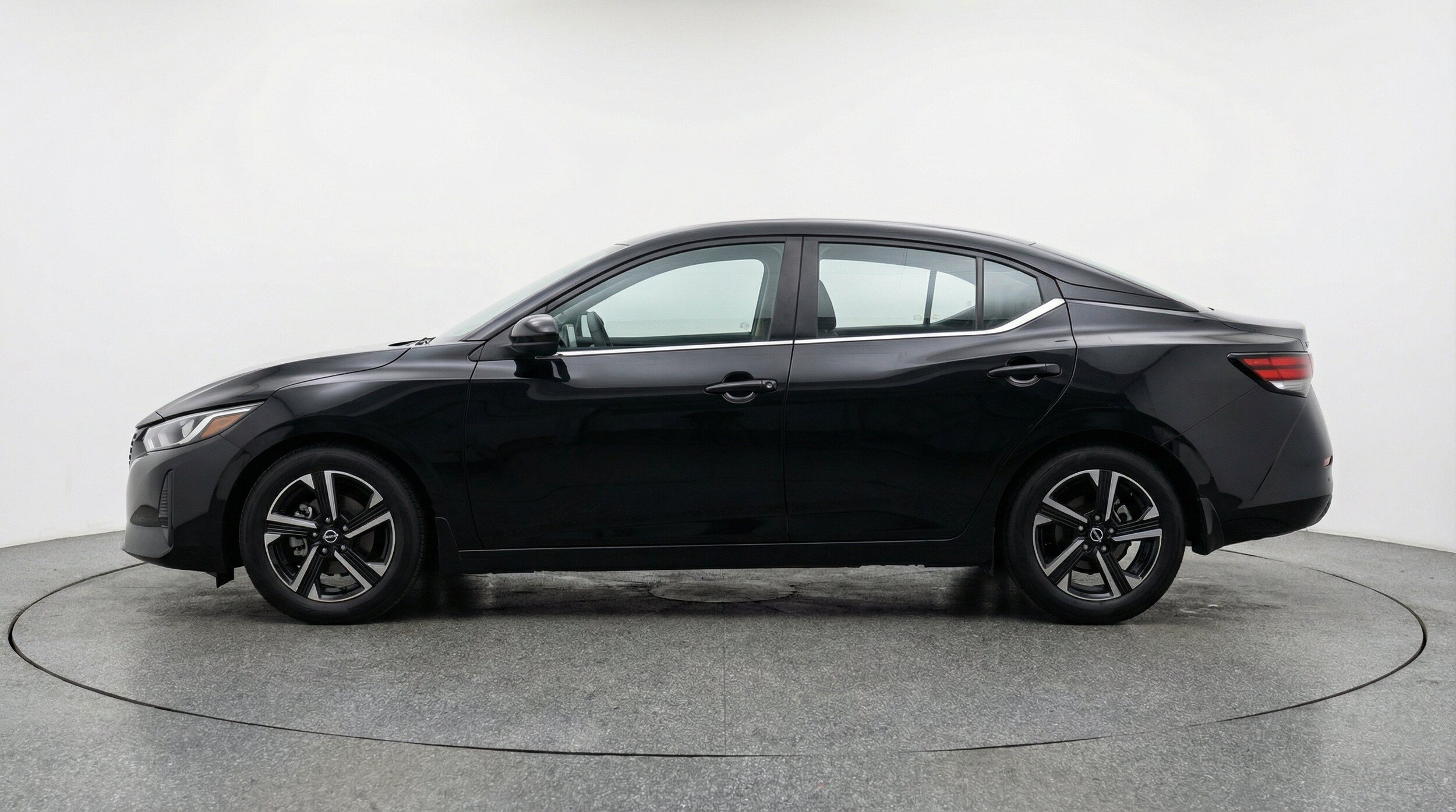 Thumbnail: 2025 Nissan Sentra - 5