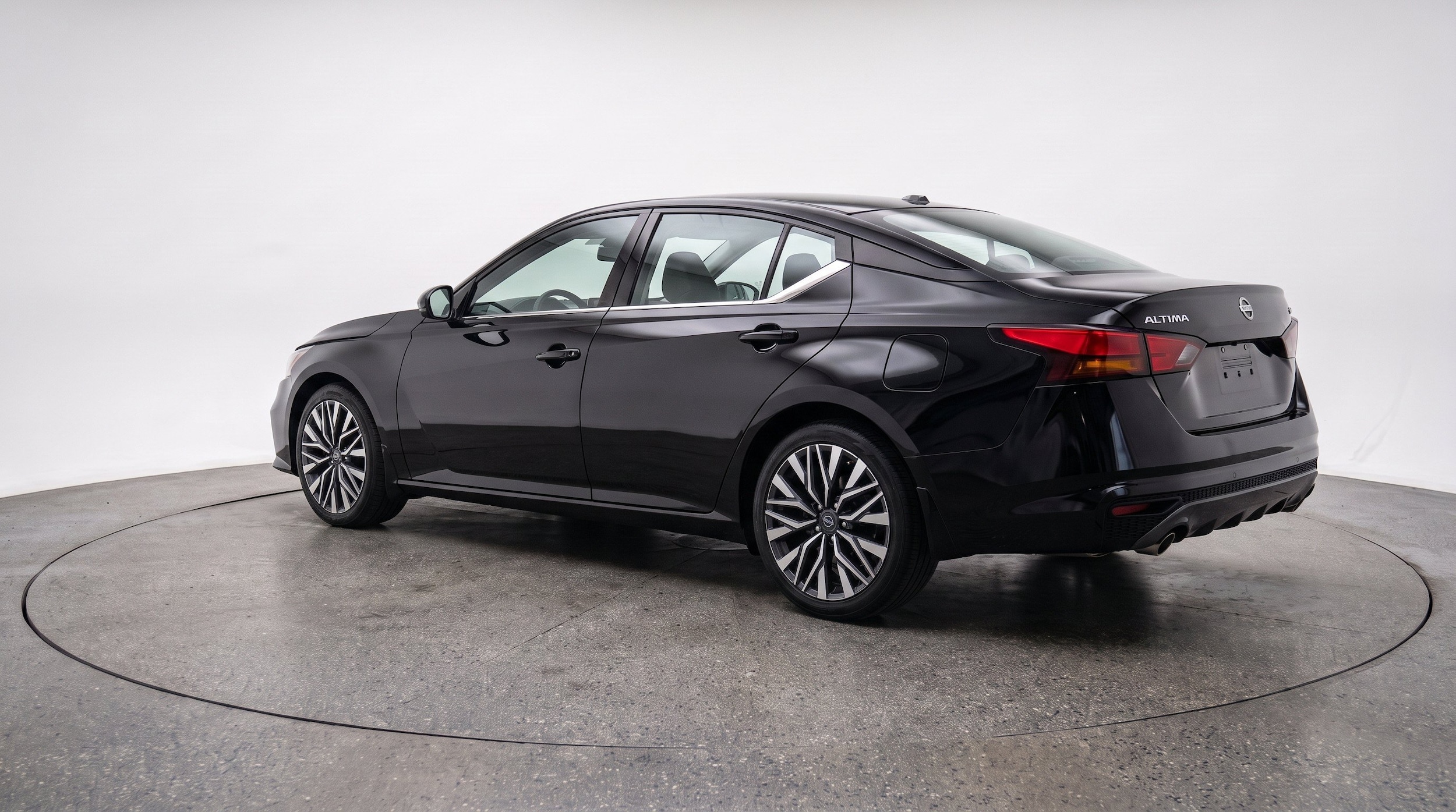 Thumbnail: 2025 Nissan Altima - 6