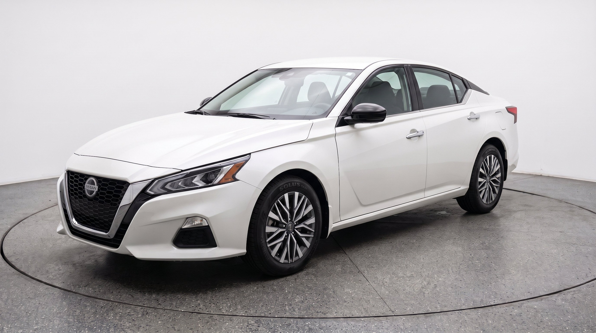 Thumbnail: 2025 Nissan Altima - 3