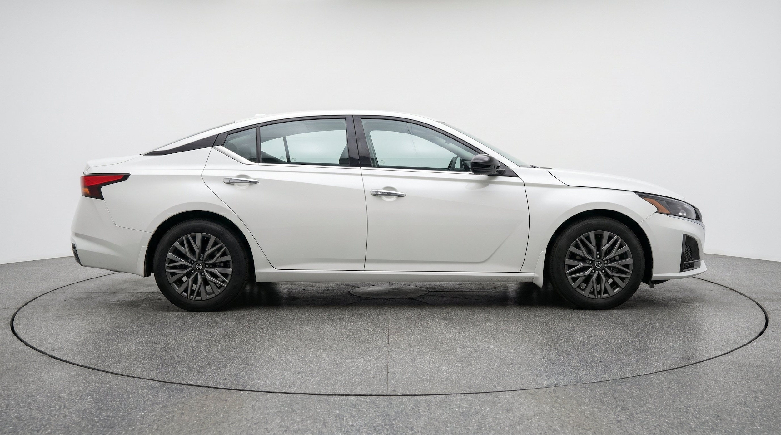 Thumbnail: 2025 Nissan Altima - 10