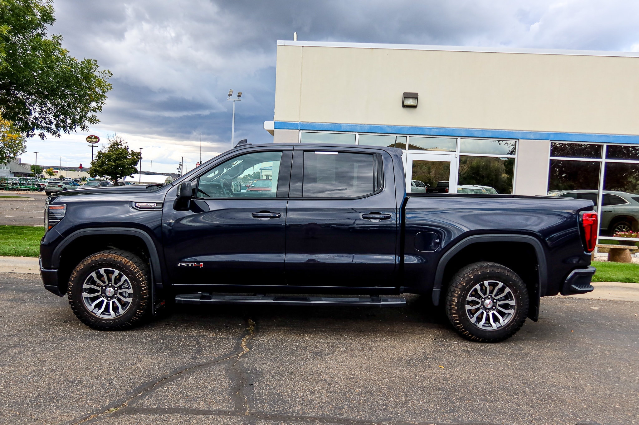 2023 GMC Sierra 1500 AT4