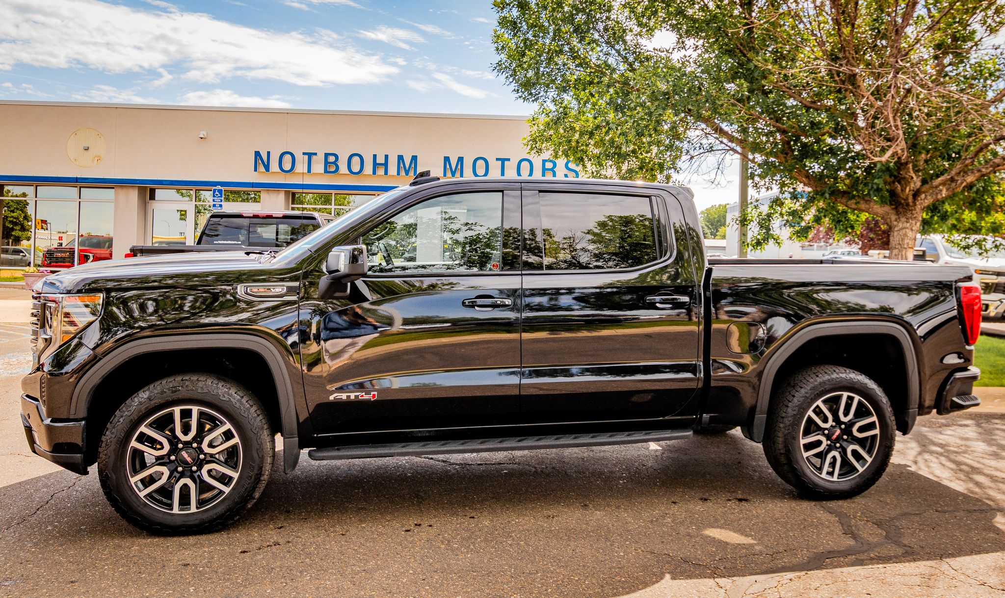 2023 GMC Sierra 1500 AT4