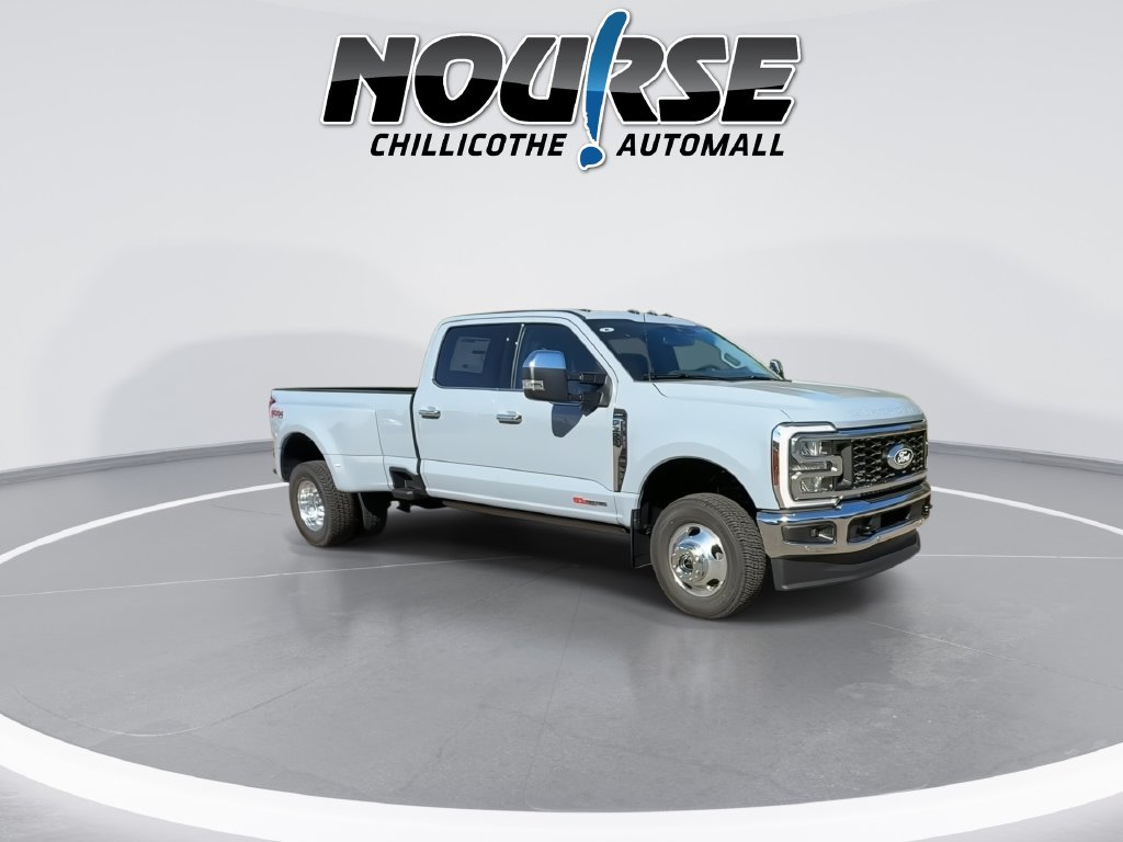New 2027 Ford F-350 Lariat Truck Crew Cab