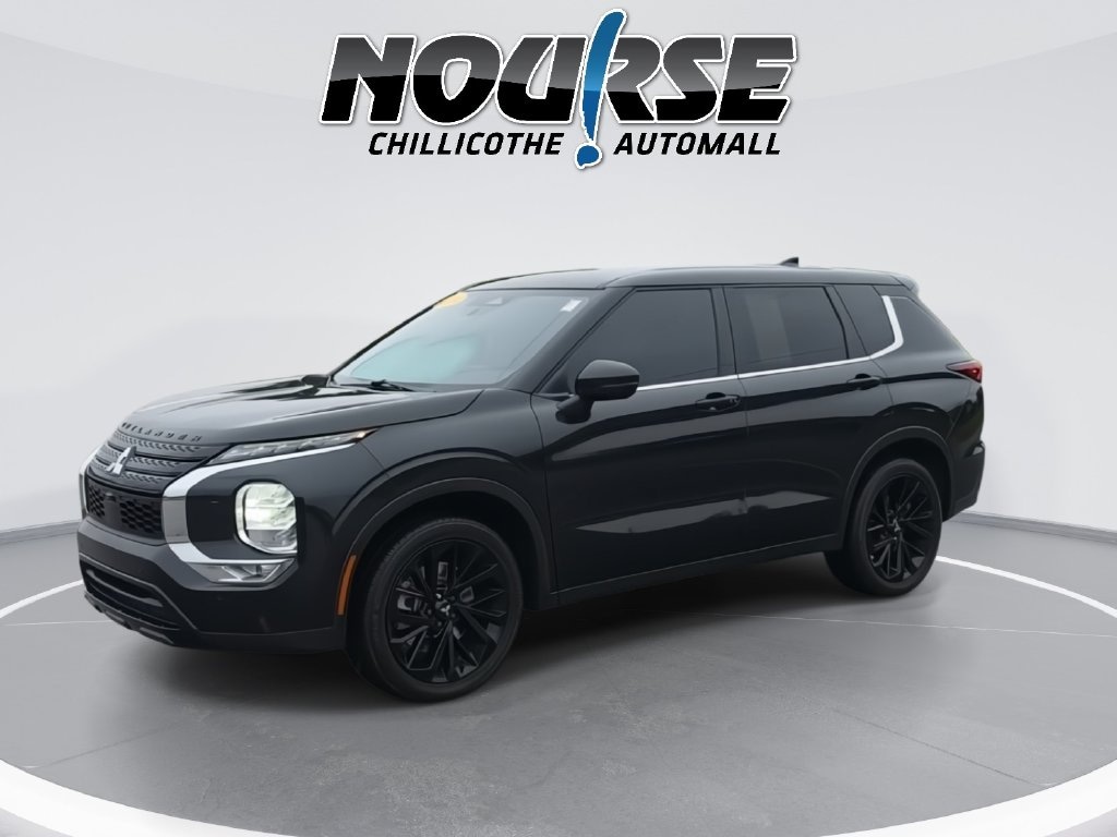 Used 2024 Mitsubishi Outlander SE Black Edition SUV