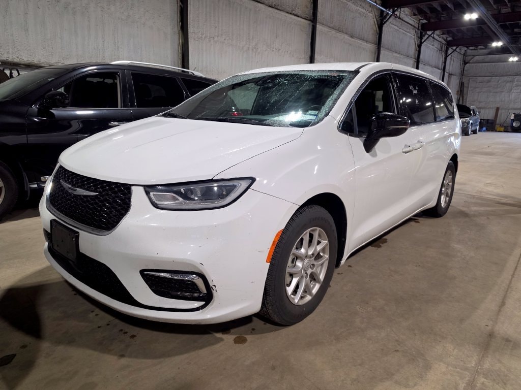 2025 Chrysler Pacifica