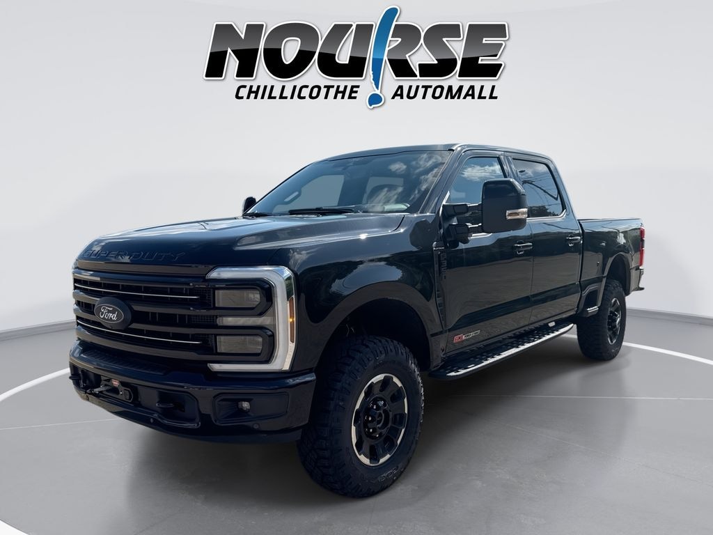 New 2026 Ford F-350 Platinum Truck Crew Cab