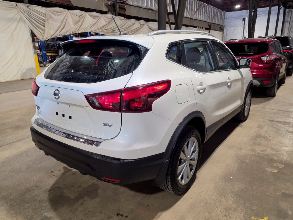 Used 2017 Nissan Rogue Sport SV with VIN JN1BJ1CP4HW018839 for sale in Chillicothe, OH
