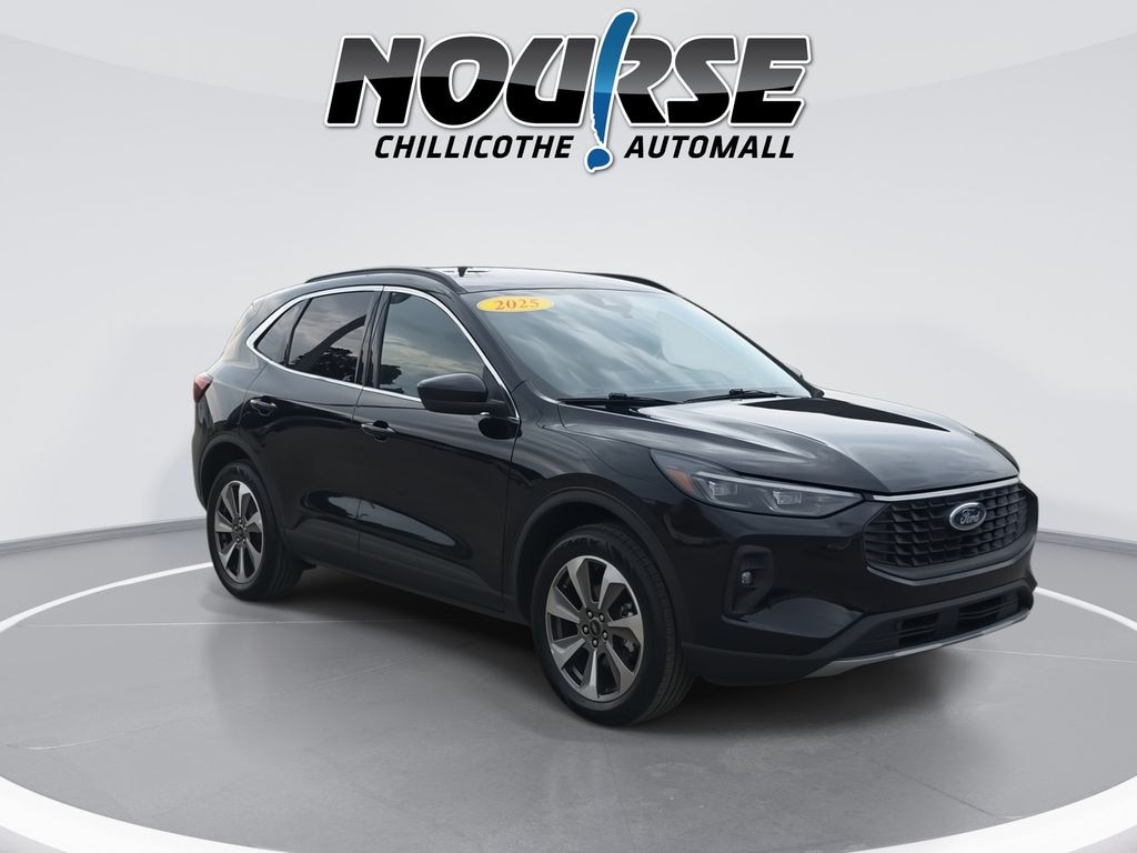 Used 2025 Ford Escape Platinum SUV