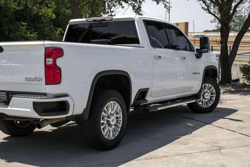 2022 Chevrolet Silverado 2500HD High Country - Photo 17