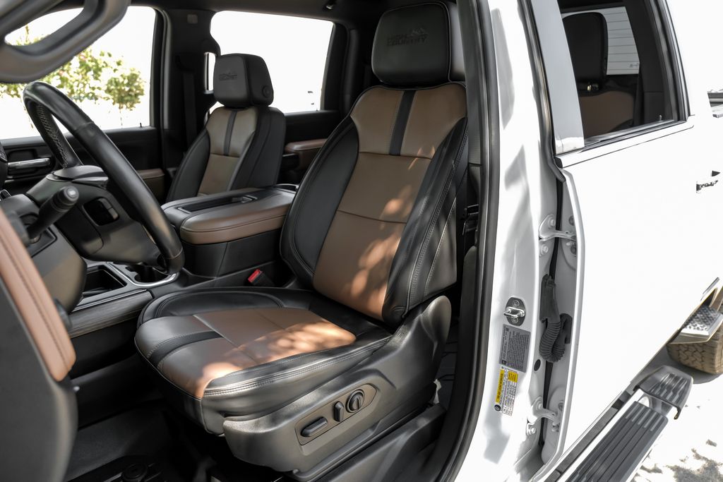 2022 Chevrolet Silverado 2500HD High Country - Photo 8