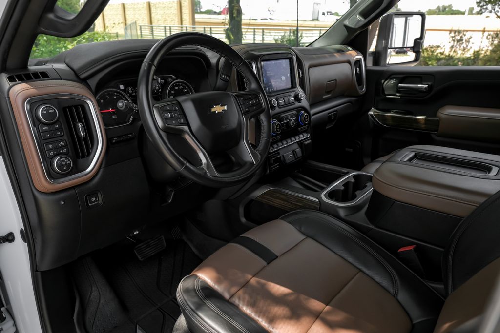 2022 Chevrolet Silverado 2500HD High Country - Photo 25