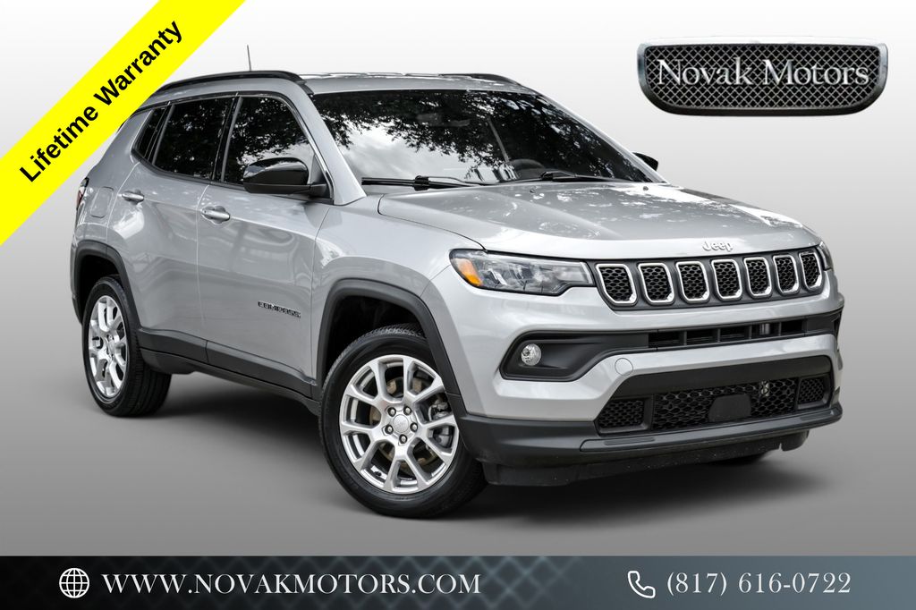 2023 Jeep Compass Latitude Lux