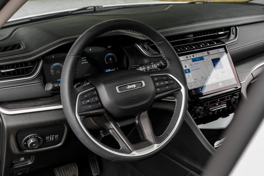 Used 2023 Jeep Grand Cherokee L Limited SUV