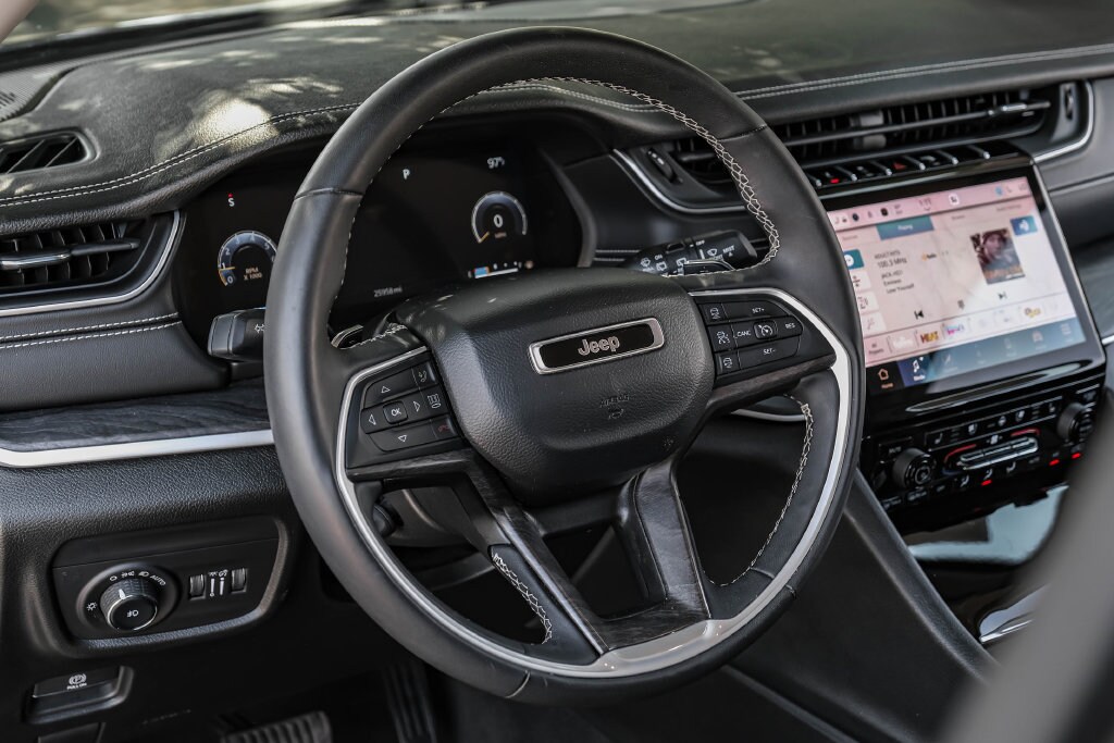 Used 2023 Jeep Grand Cherokee L Limited SUV