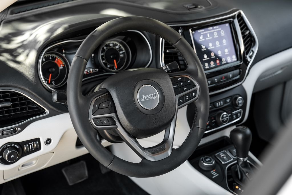 Used 2021 Jeep Cherokee Limited SUV