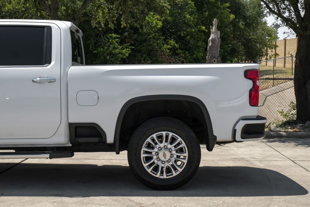 2022 Chevrolet Silverado 2500HD High Country - Photo 22
