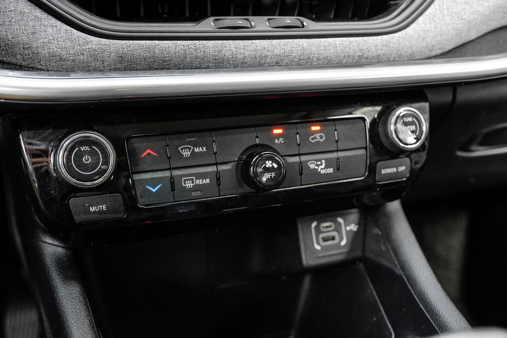 2022 Jeep Compass Latitude - Photo 35