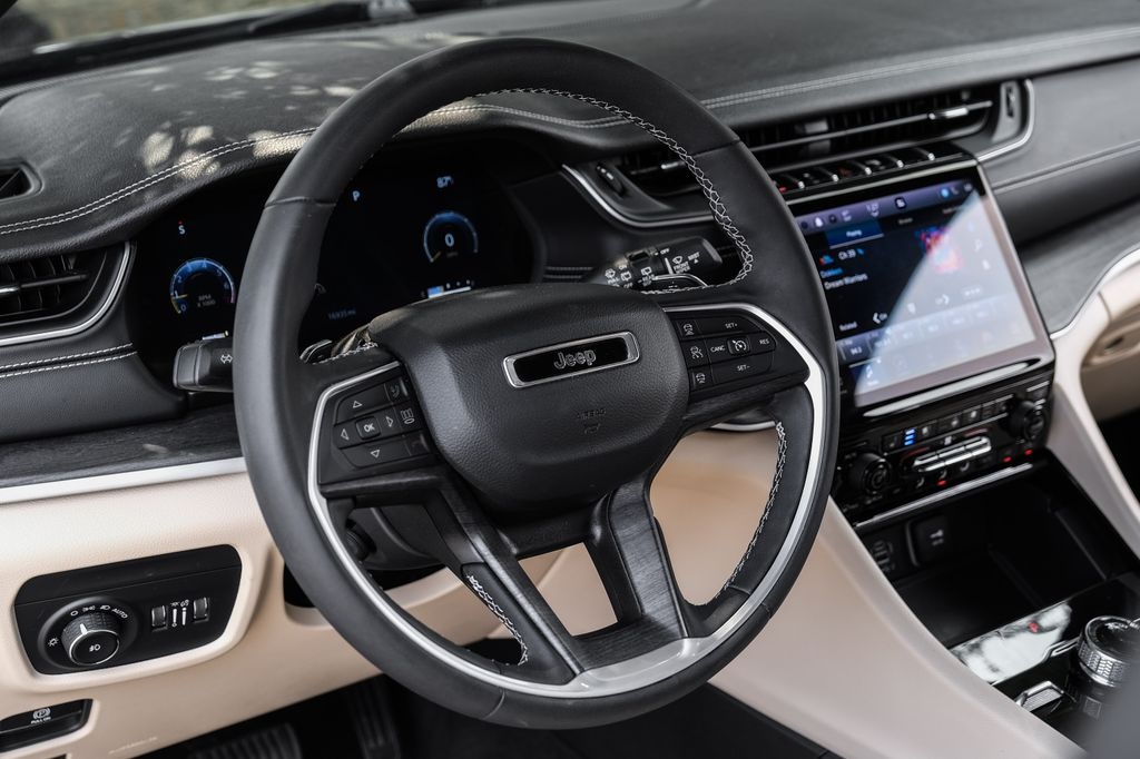 Used 2023 Jeep Grand Cherokee L Limited SUV