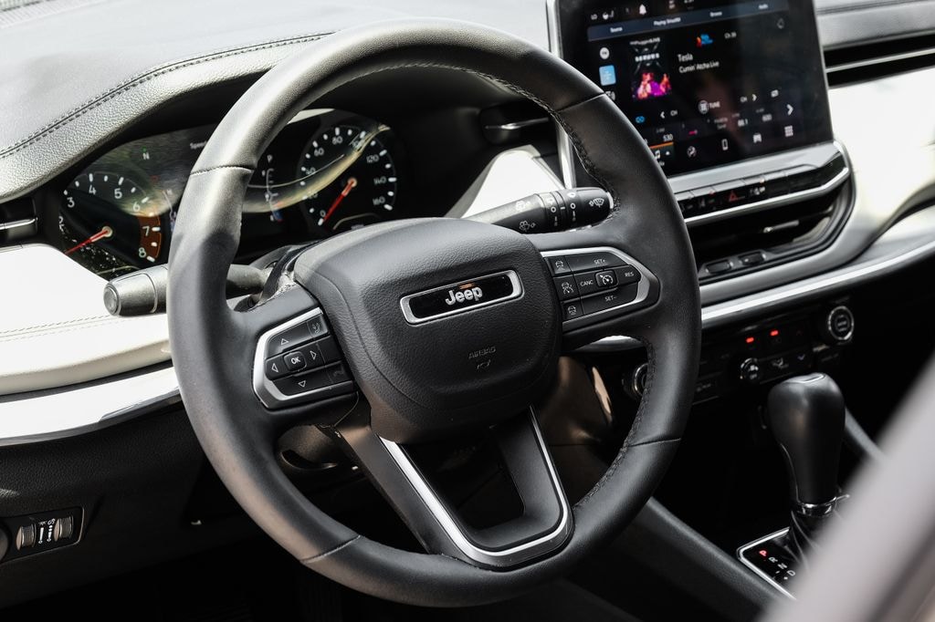 Used 2023 Jeep Compass Limited SUV