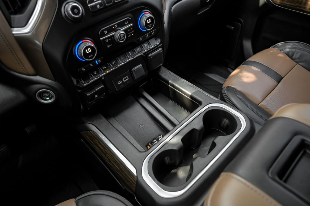 2022 Chevrolet Silverado 2500HD High Country - Photo 34