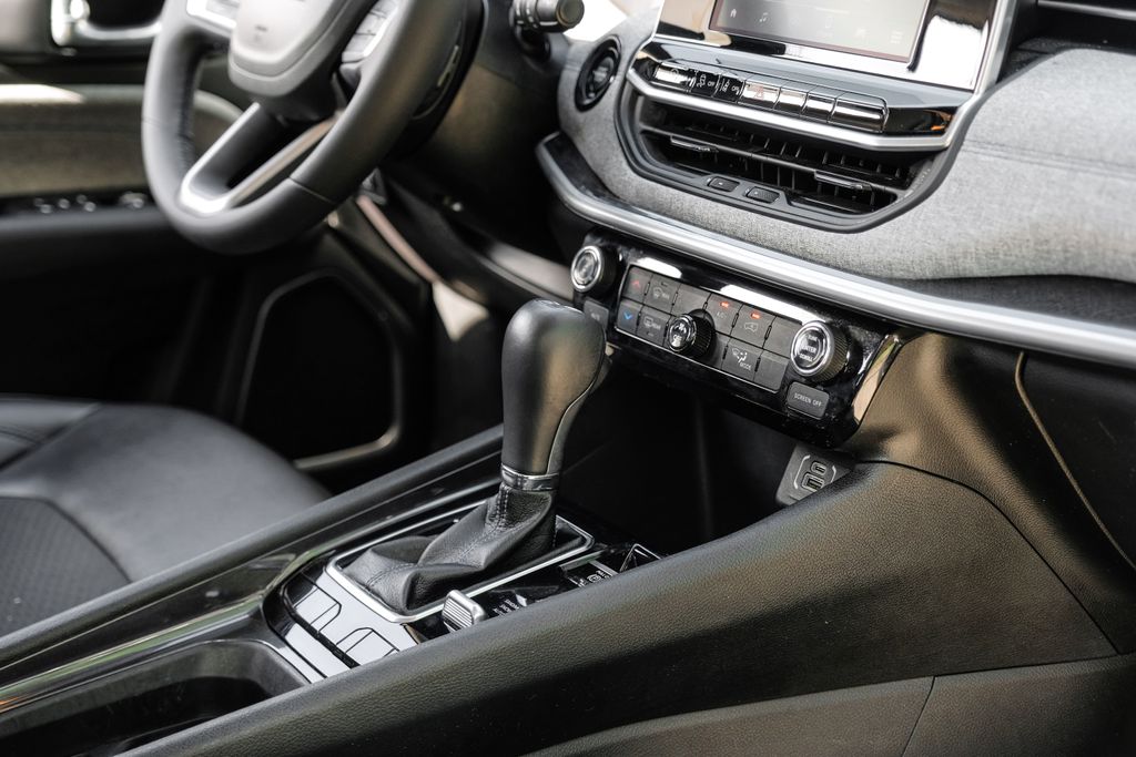 2022 Jeep Compass Latitude - Photo 32