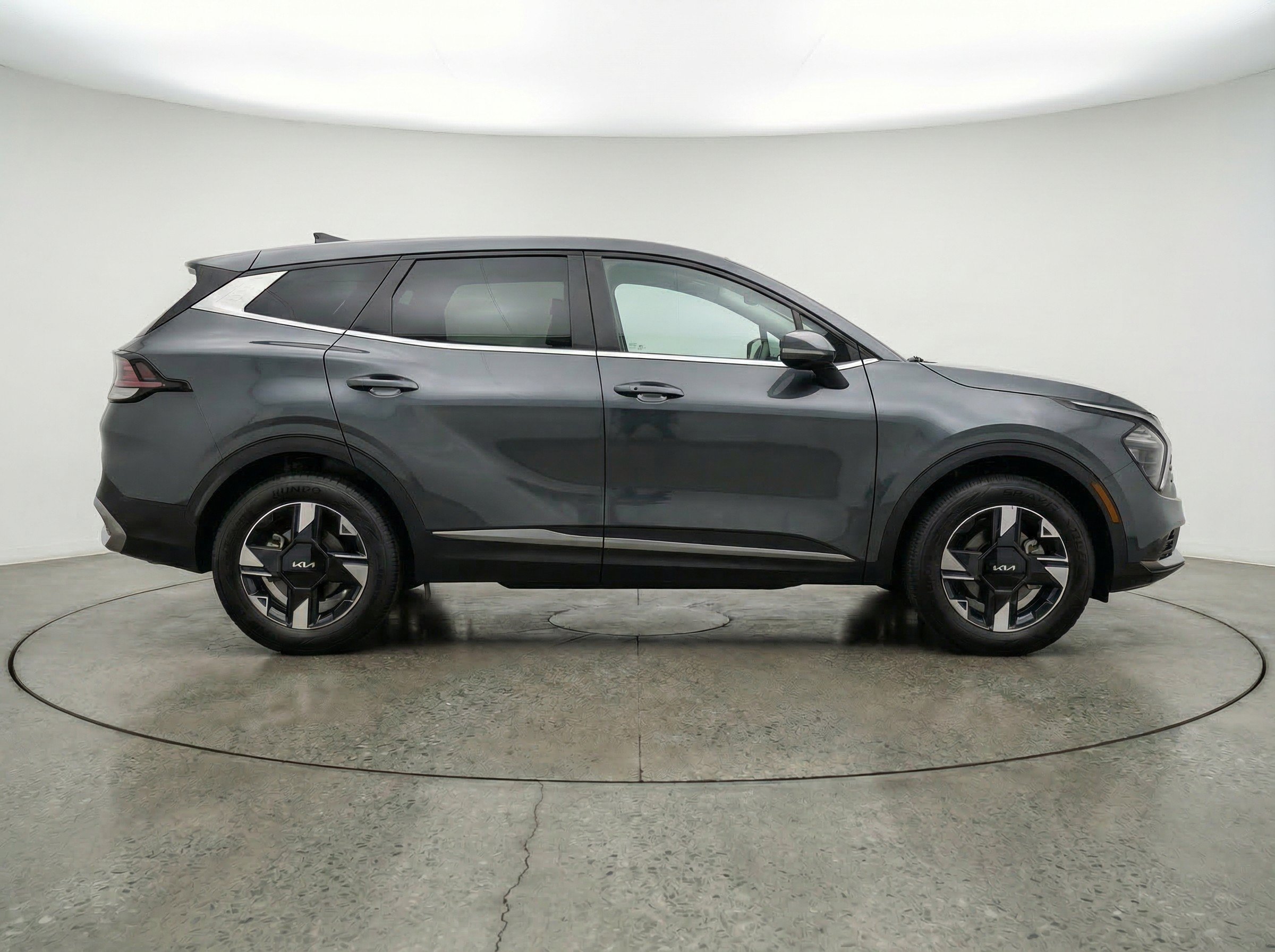 Thumbnail: 2026 Kia Sportage - 10