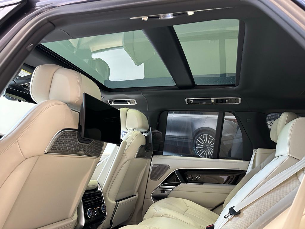 2025 Land Rover Range Rover Autobiography - Photo 9