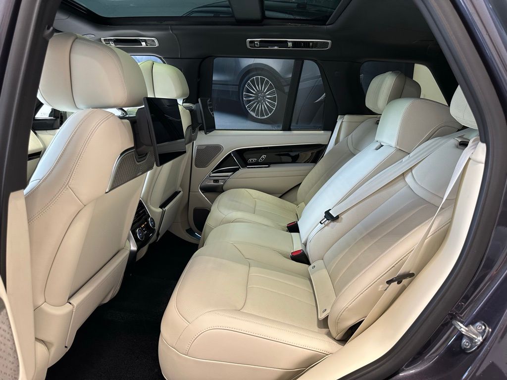 2025 Land Rover Range Rover Autobiography - Photo 8