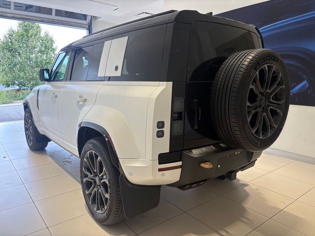 New 2026 Land Rover Defender 110 Octa SUV