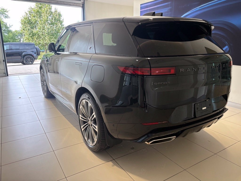 Used 2025 Land Rover Range Rover Sport Plug-in Hybrid Dynamic SE SUV